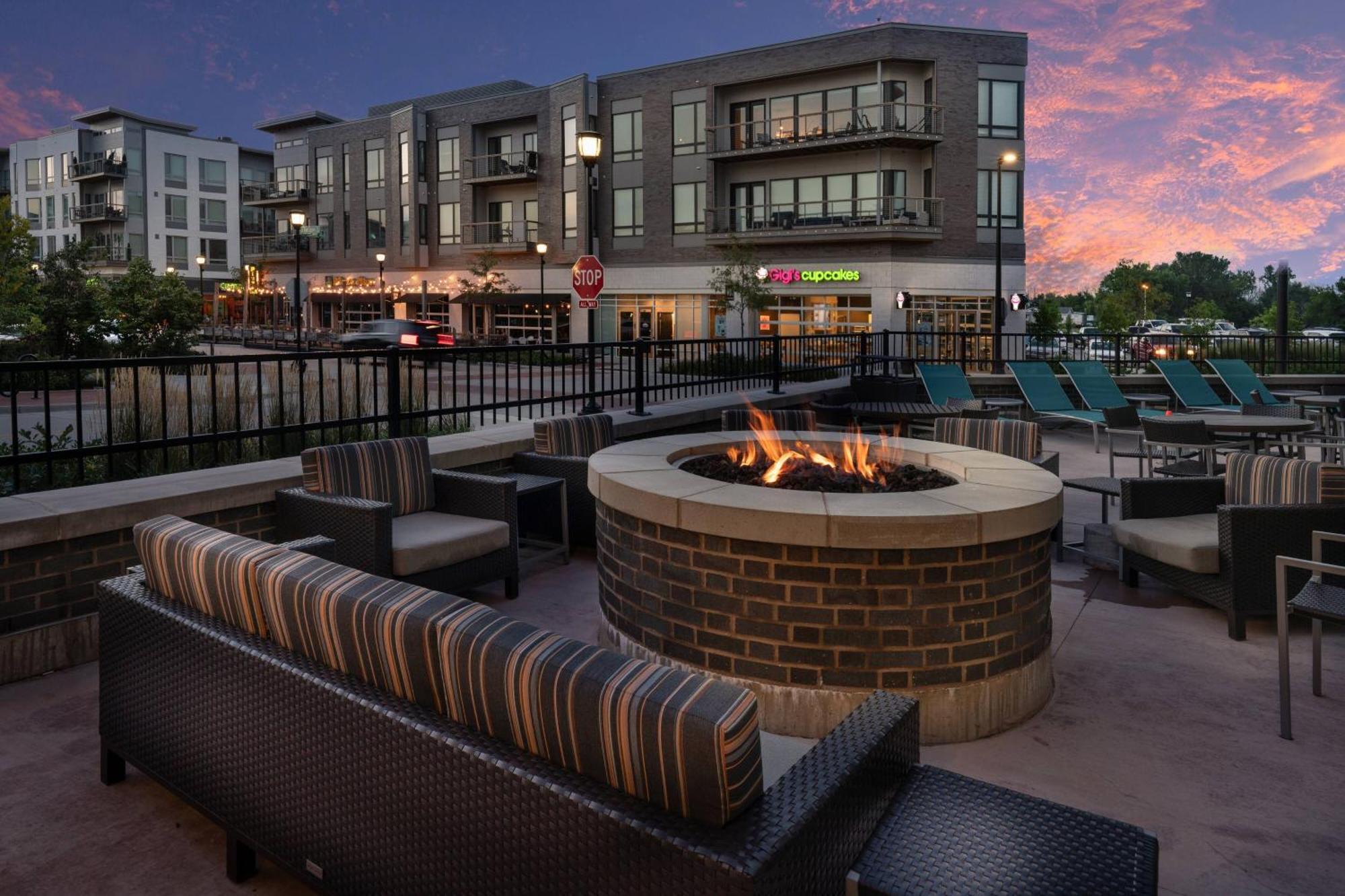 Towneplace Suites By Marriott Milwaukee Oak Creek Exterior photo